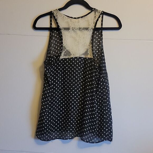 Solemio Black and White Polka Dot Shell With Lace on Top Back. S. Sleeveless - Picture 2 of 3